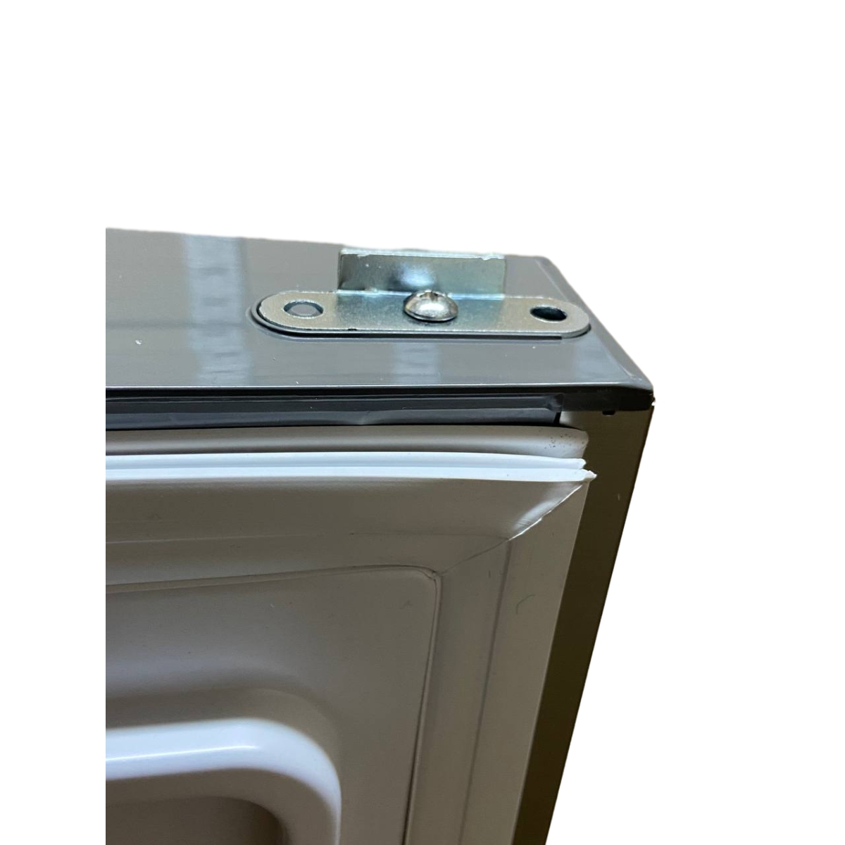 Дверь морозильной камеры холодильника Haier 0060849250P